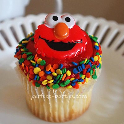 elmo cupcake