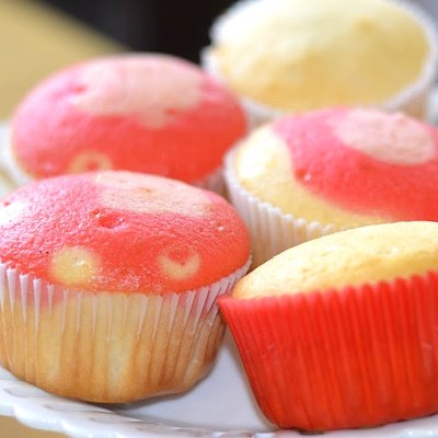 Baked Marbled Valentines Cupcake